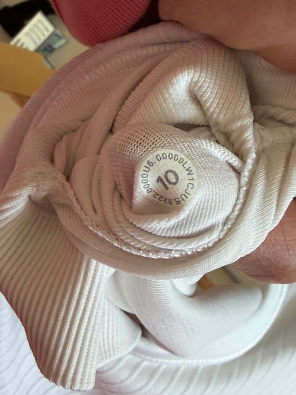 Lululemon Ebb to Street Crop Tank Top Womens Size 10 White Ribbed Racerback - Picture 5 of 5
